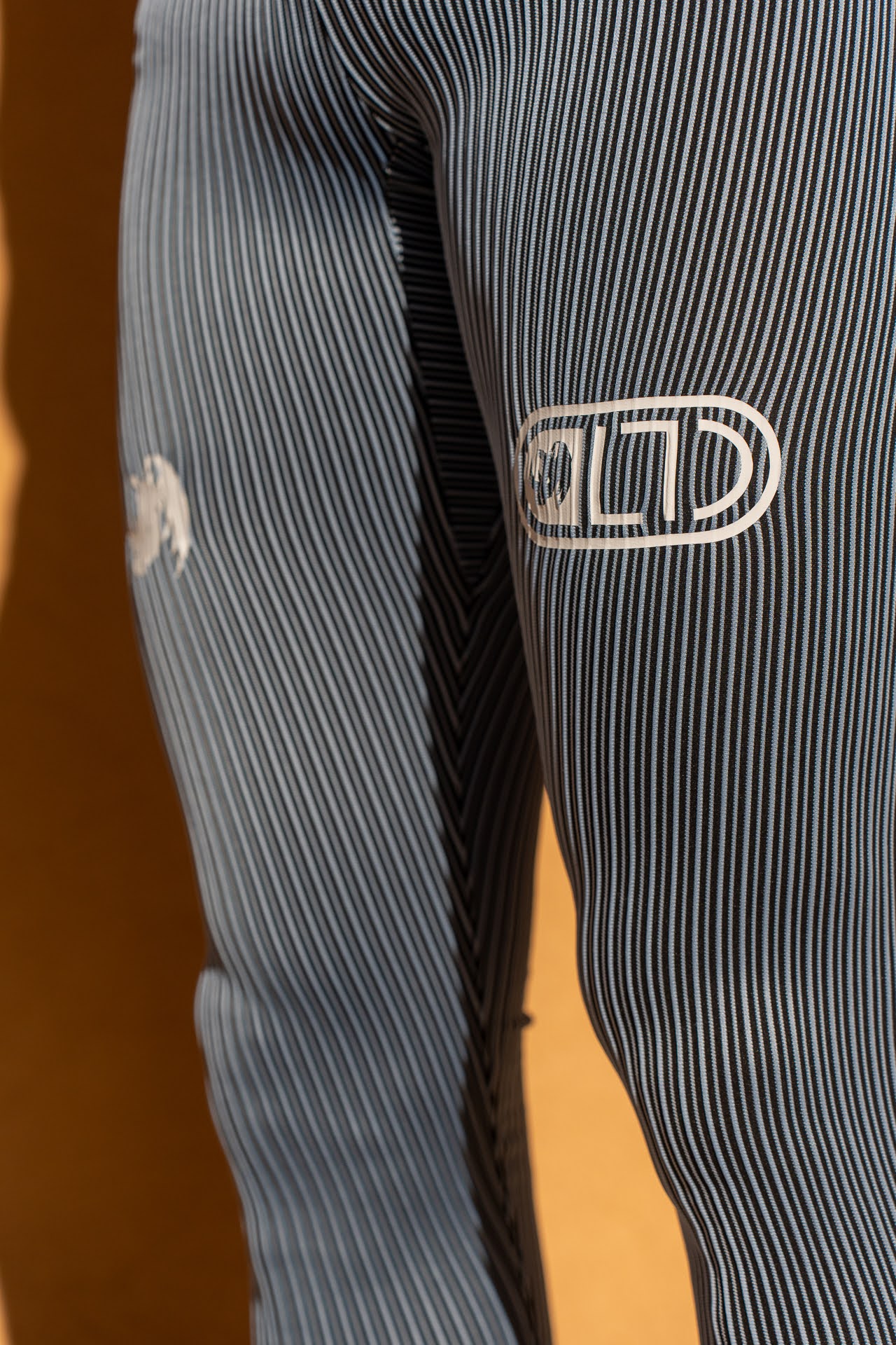 Image d'illustration principale du produit Cuissard Running Long (Noir/Blanc) par LTD Coaching