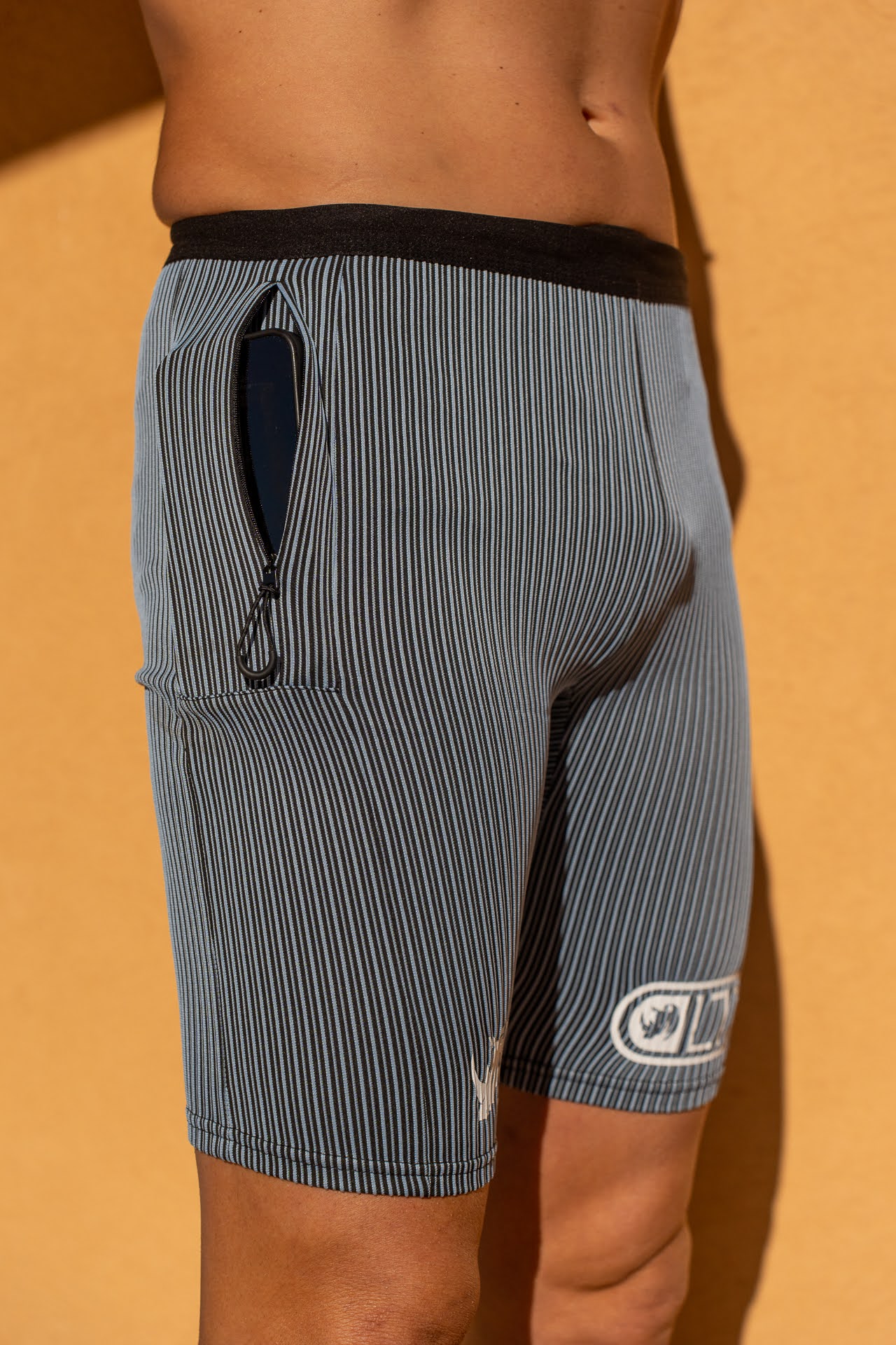 Image d'illustration principale du produit Cuissard Running (Noir/Gris) par LTD Coaching