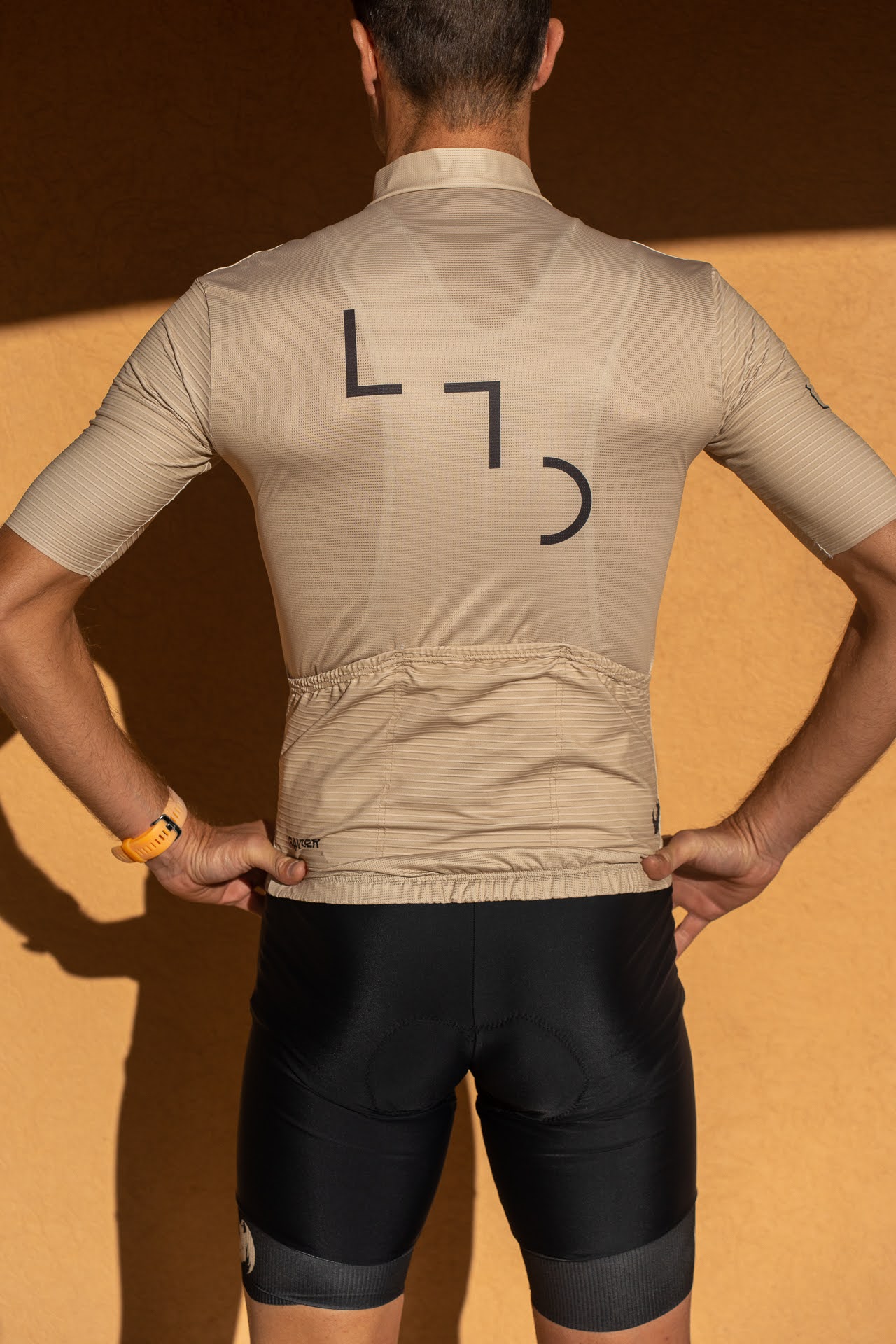 Image d'illustration principale du produit Jersey Coffee Ride (Or) par LTD Coaching