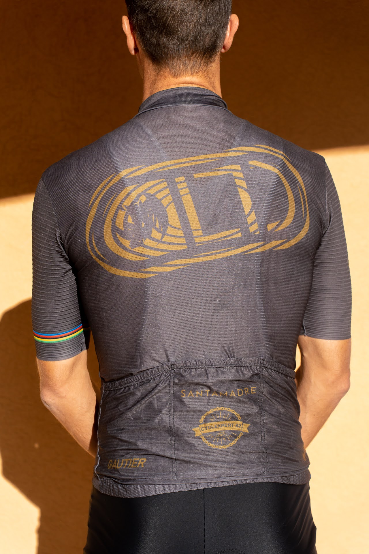 Image d'illustration principale du produit Jersey Team (Noir/Or) par LTD Coaching