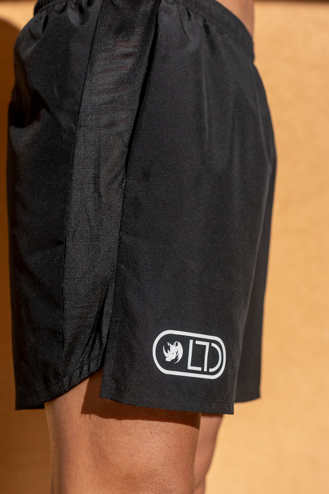 Image d'illustration principale du produit Short Running (Noir) par LTD Coaching