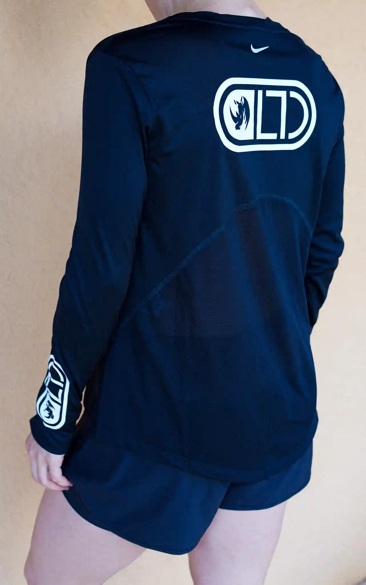 Image d'illustration principale du produit T-Shirt Running ML (Noir) par LTD Coaching